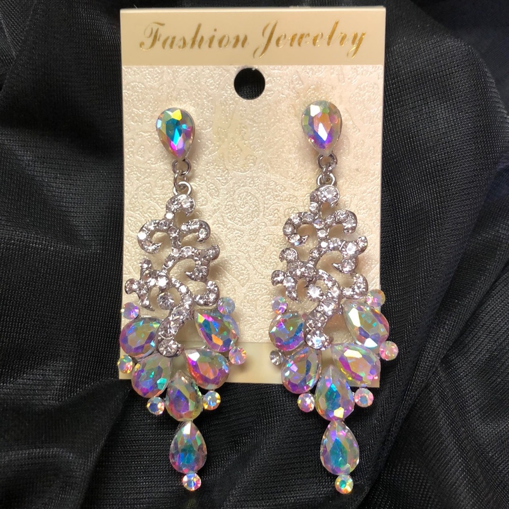 💃Elegant Rhinestones Scroll Design Dangling Around 3” of AB Iridescent Crystals